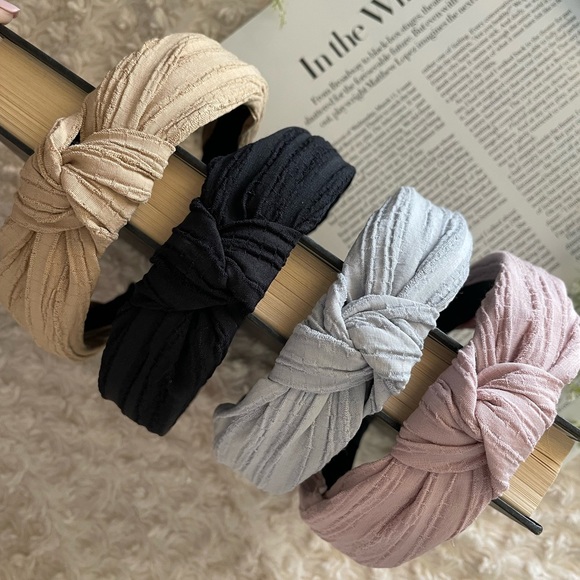 Accessories - Black Textured Top knot headband